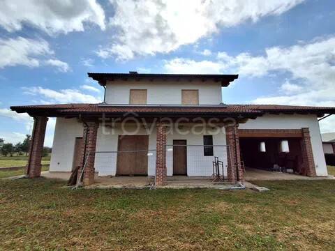 casa indipendente in vendita a Mondovì