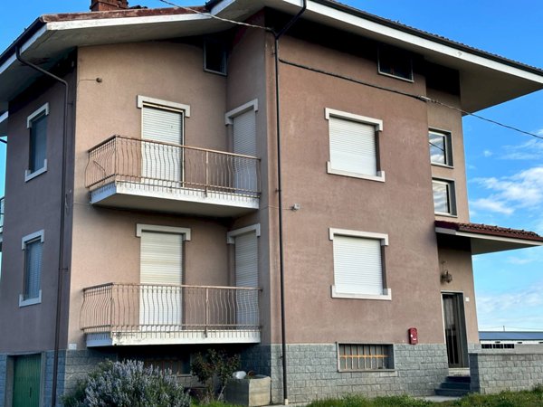 casa indipendente in vendita a Mondovì