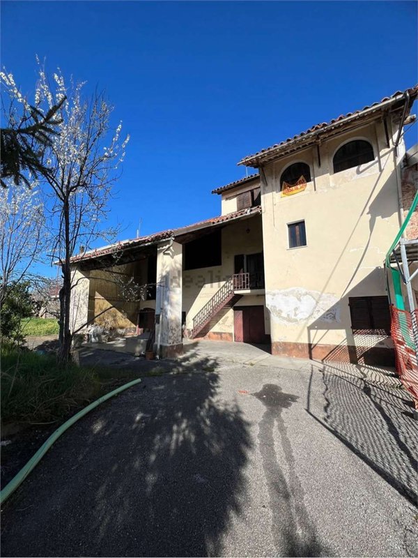 casa indipendente in vendita a Mondovì