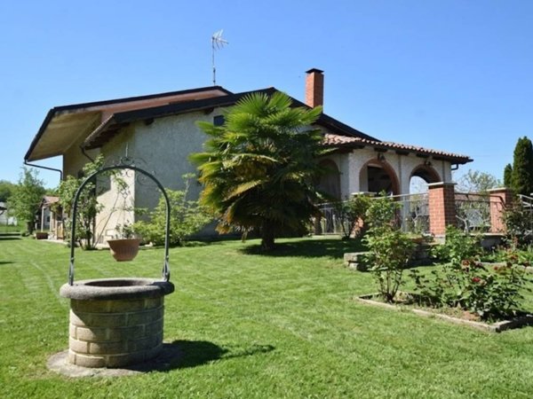 casa indipendente in vendita a Mondovì in zona Gratteria