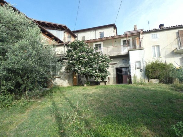 casa indipendente in vendita a Mondovì in zona Pascomonti