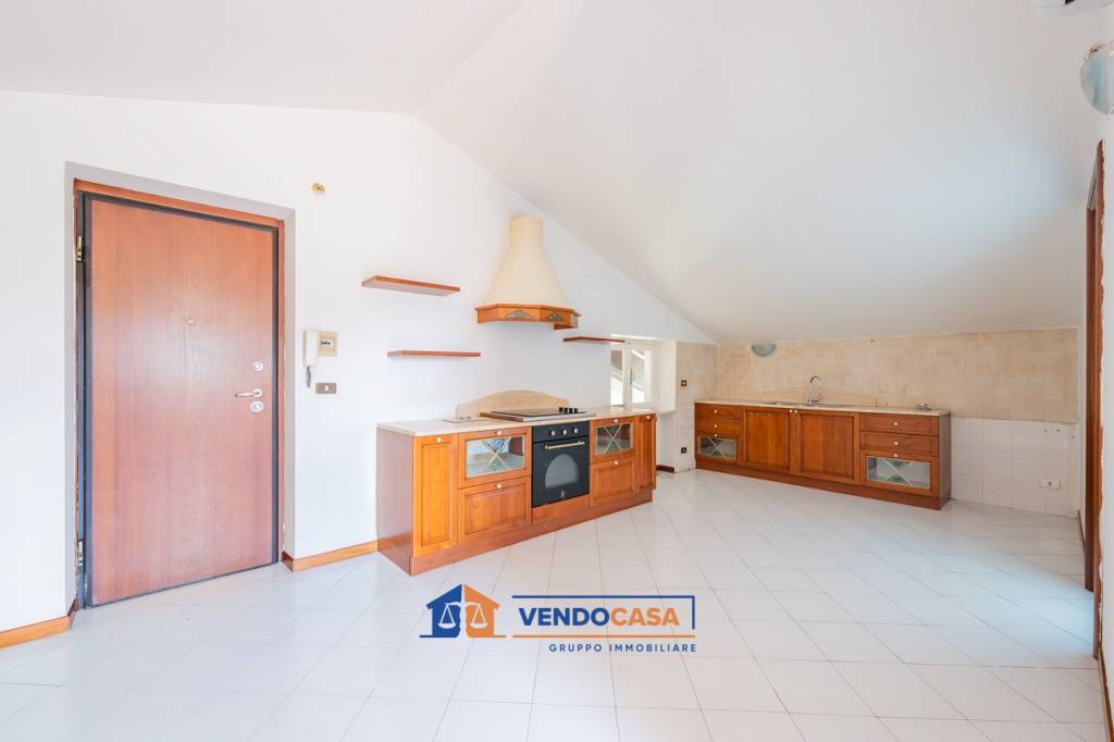 attico in vendita a Mondovì in zona Breolungi