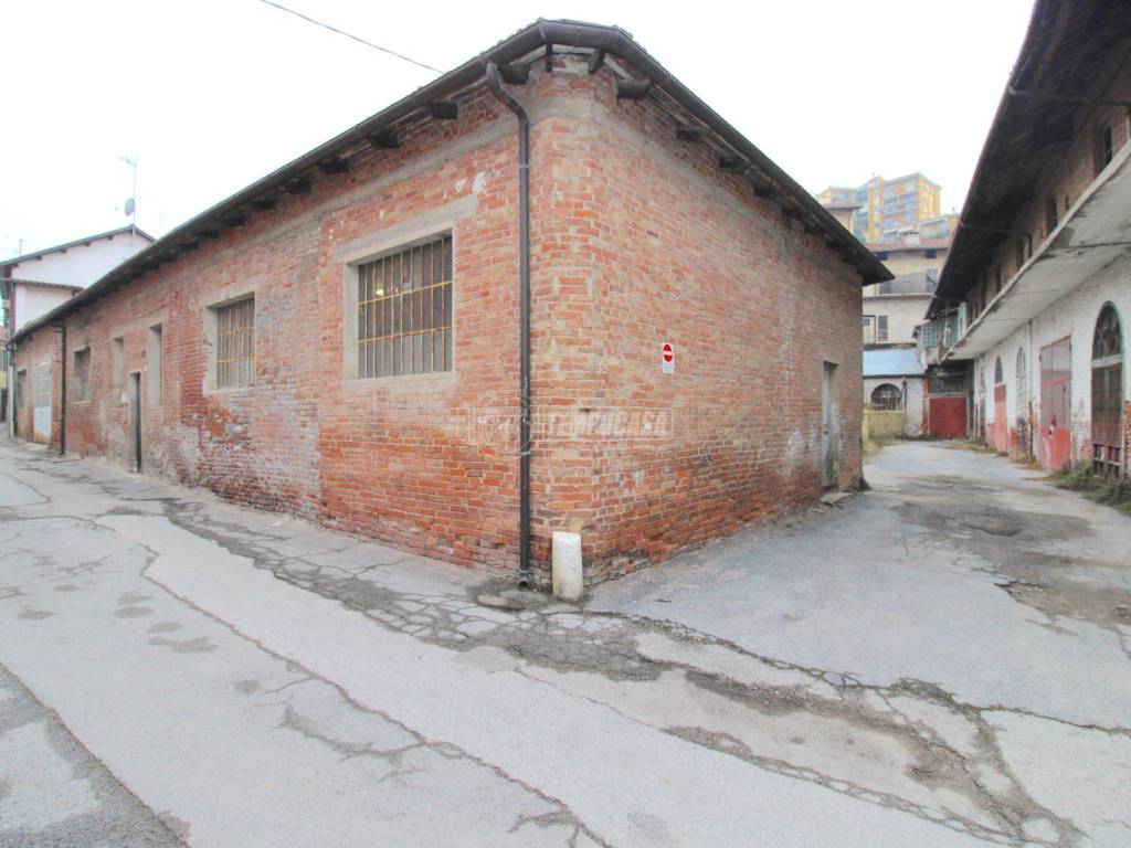 negozio in vendita a Mondovì