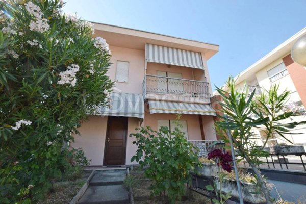 casa indipendente in vendita a Mondovì