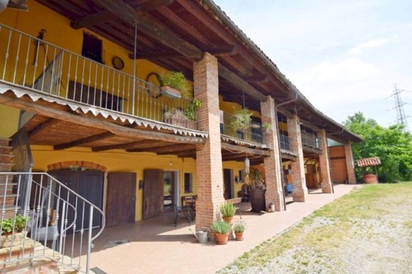 casa indipendente in vendita a Mondovì in zona Gratteria