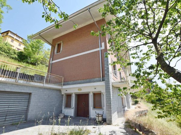 casa indipendente in vendita a Mondovì