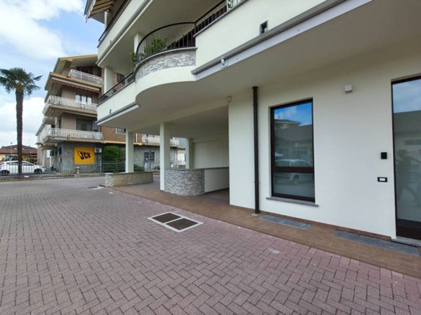 locale commerciale in vendita a Mondovì