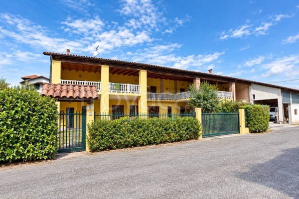 casa indipendente in vendita a Mondovì