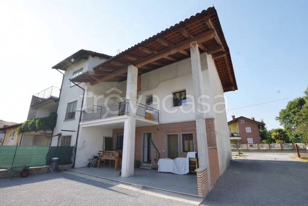 casa indipendente in vendita a Mondovì in zona Rifreddo