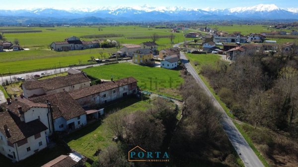 casa indipendente in vendita a Mondovì in zona Gratteria