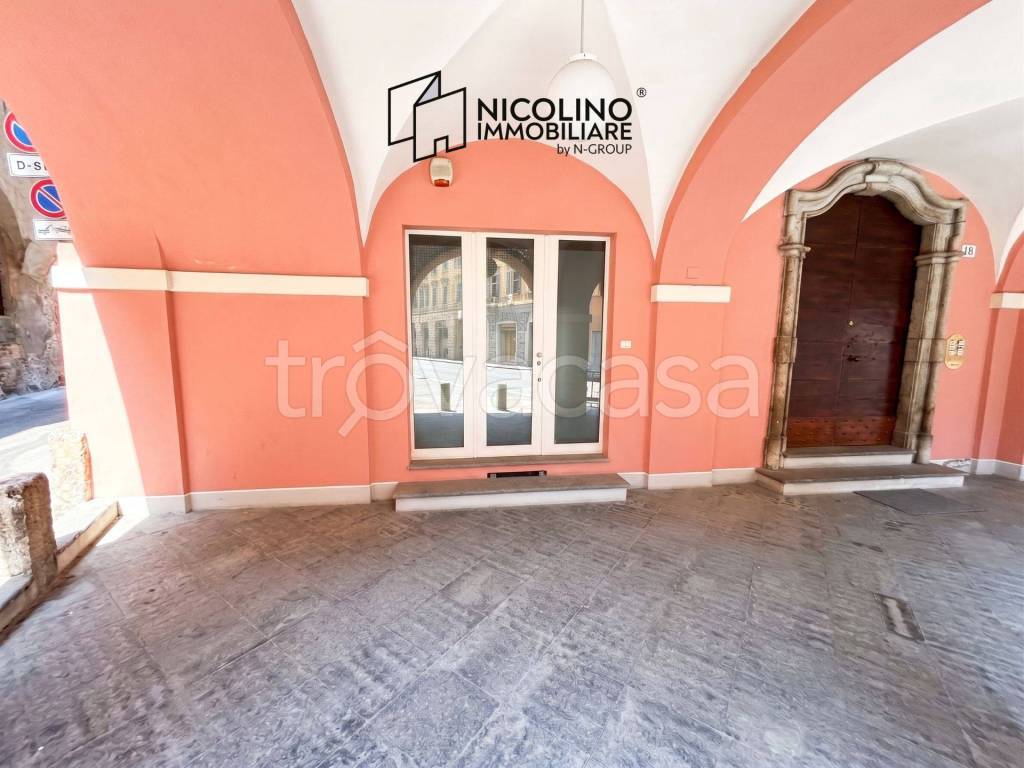 locale commerciale in vendita a Mondovì