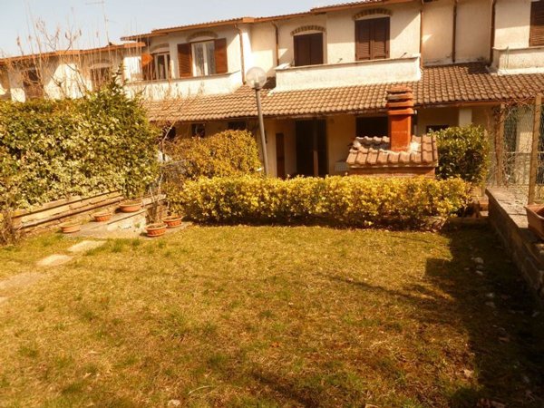 casa indipendente in vendita a Rocca di Botte