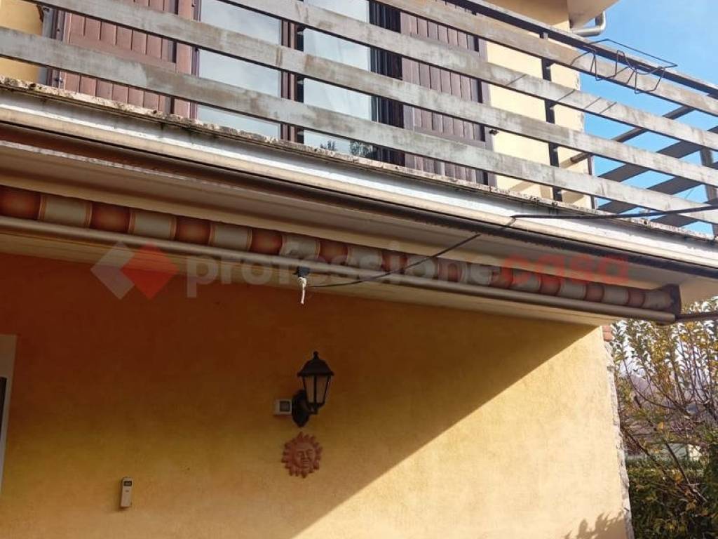 casa indipendente in vendita a Rocca di Botte