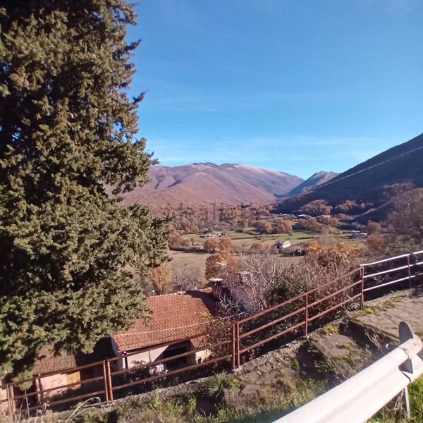 casa indipendente in vendita a Rocca di Botte