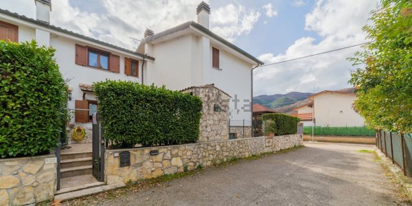 appartamento in vendita a Rocca di Botte