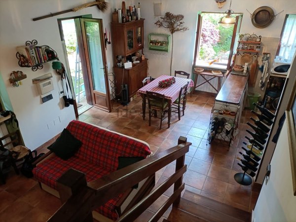 casa indipendente in vendita a Rocca di Botte