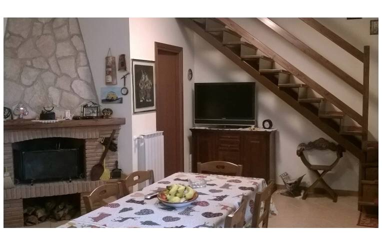 casa indipendente in vendita a Rocca di Botte