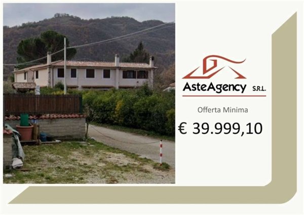 casa indipendente in vendita a Rocca di Botte