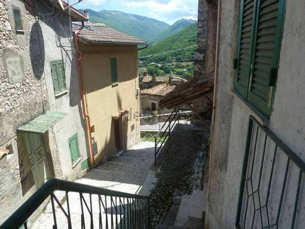 appartamento in vendita a Rocca di Botte