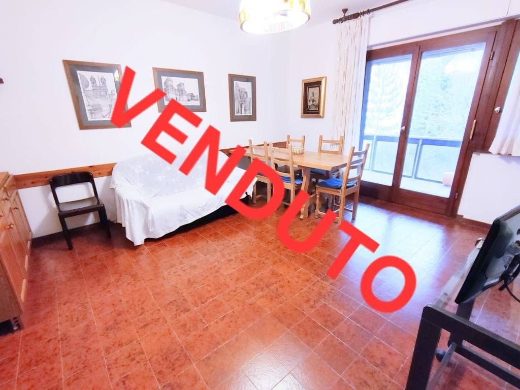 appartamento in vendita a Rocca di Cambio