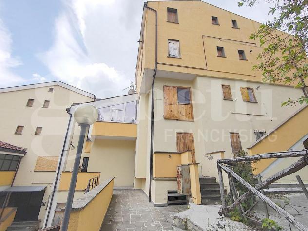 appartamento in vendita a Rocca di Cambio