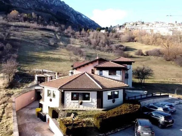 negozio in vendita a Rocca di Cambio
