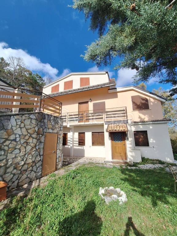 appartamento in vendita a Rocca di Cambio
