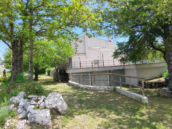 appartamento in vendita a Rocca di Cambio