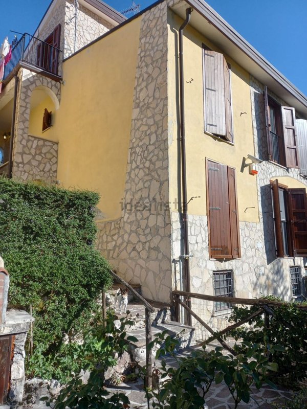 appartamento in vendita a Rocca di Cambio