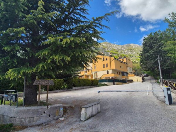 appartamento in vendita a Rocca di Cambio