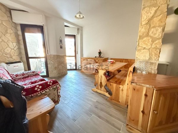 appartamento in vendita a Rocca di Cambio