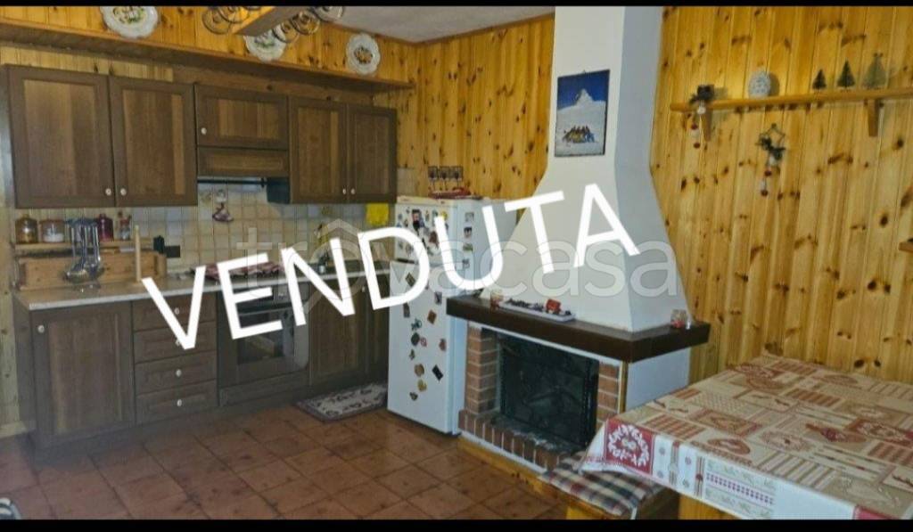 appartamento in vendita a Rocca di Cambio