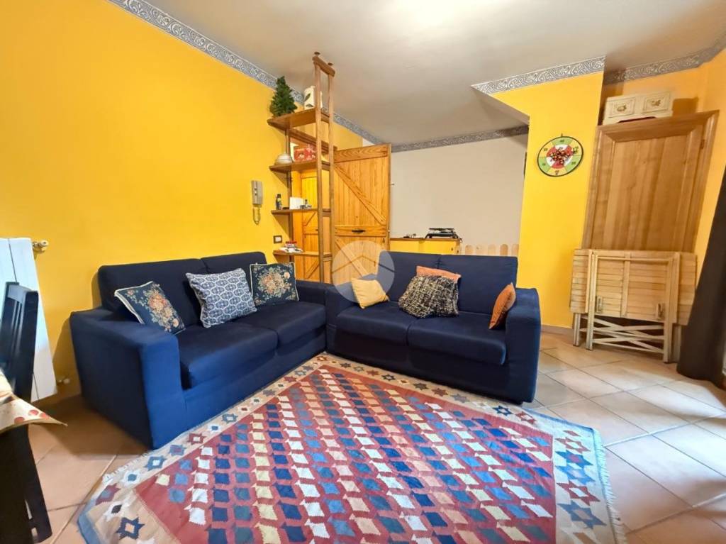 appartamento in vendita a Rocca di Cambio