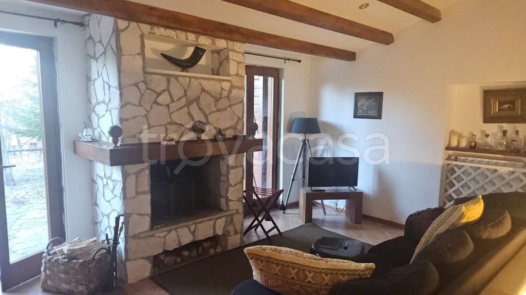 appartamento in vendita a Rocca di Cambio