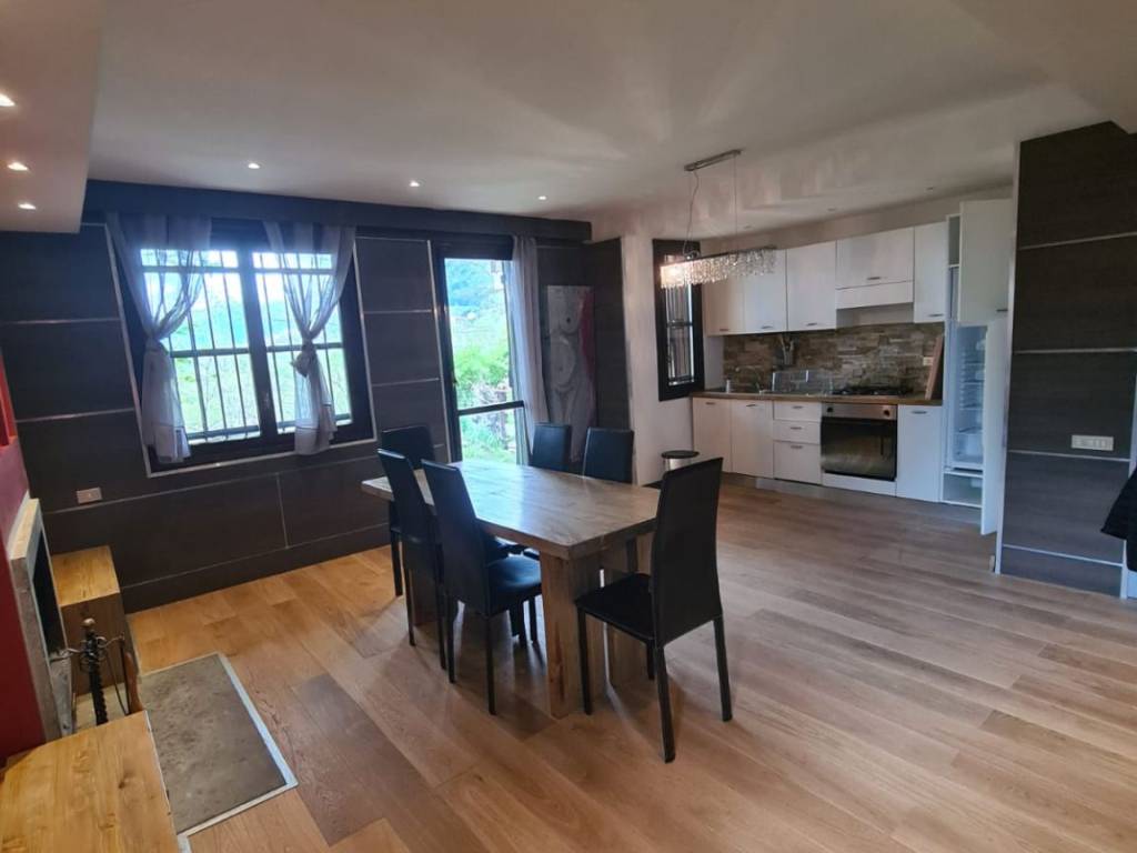 appartamento in vendita a Rocca di Cambio