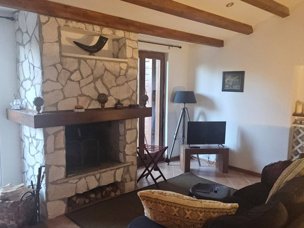 appartamento in vendita a Rocca di Cambio