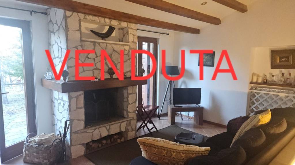 appartamento in vendita a Rocca di Cambio