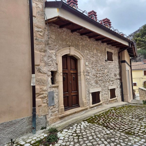 appartamento in vendita a Rocca di Cambio