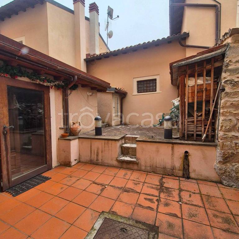 appartamento in vendita a Rocca di Cambio