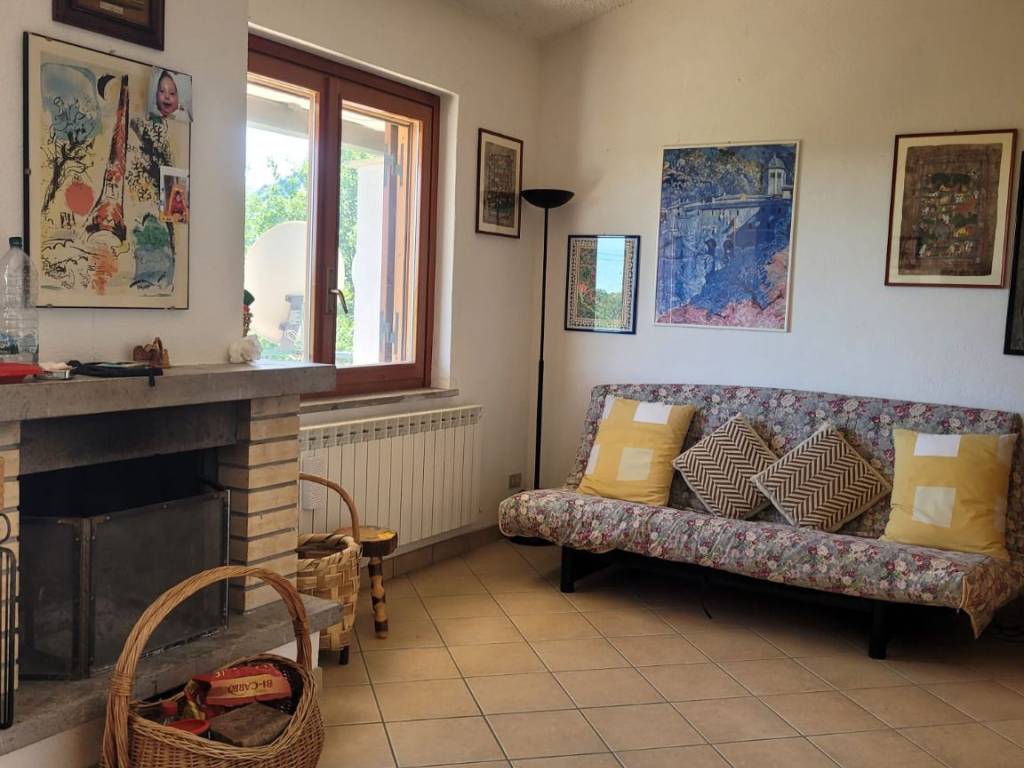 appartamento in vendita a Rocca di Cambio
