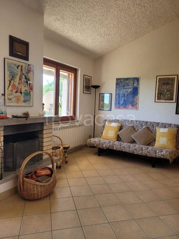 appartamento in vendita a Rocca di Cambio
