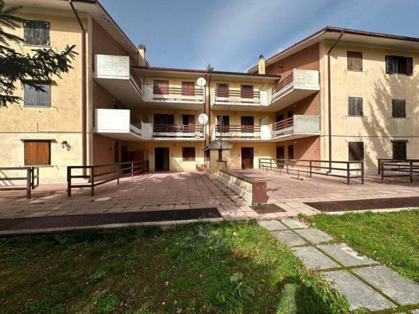 appartamento in vendita a Rocca di Mezzo in zona Rovere