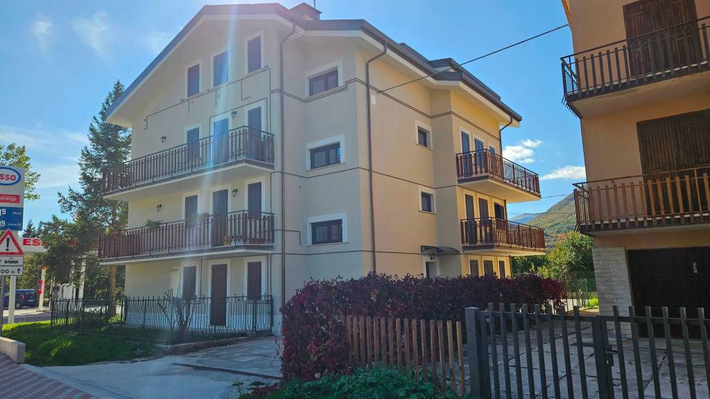 appartamento in vendita a Rocca di Mezzo