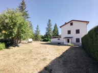 casa indipendente in vendita a Rocca di Mezzo
