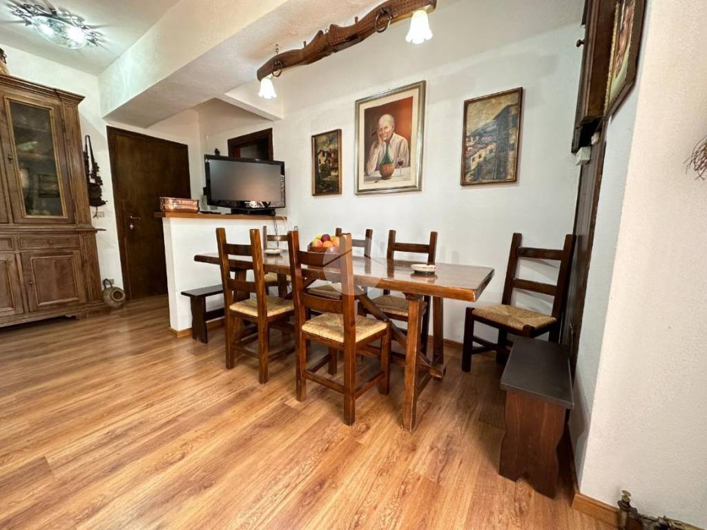 appartamento in vendita a Rocca di Mezzo in zona Rovere