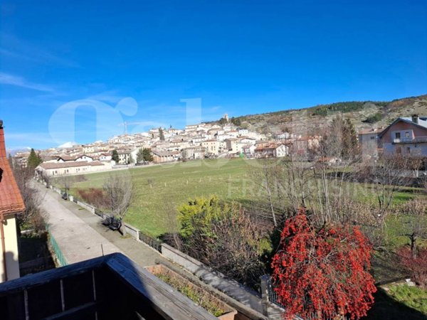 appartamento in vendita a Rocca di Mezzo