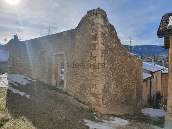 ufficio in vendita a Rocca di Mezzo