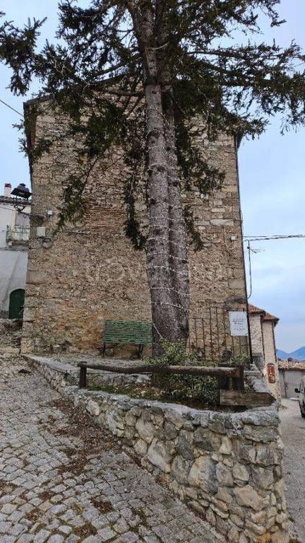 appartamento in vendita a Rocca di Mezzo in zona Rovere