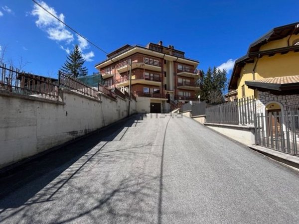 appartamento in vendita a Rocca di Mezzo