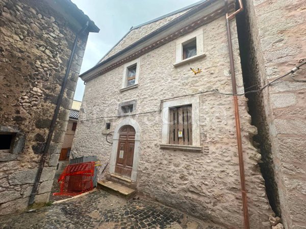 appartamento in vendita a Rocca di Mezzo